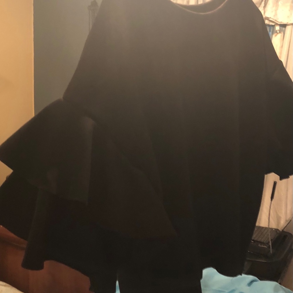 Bell sleeve top
